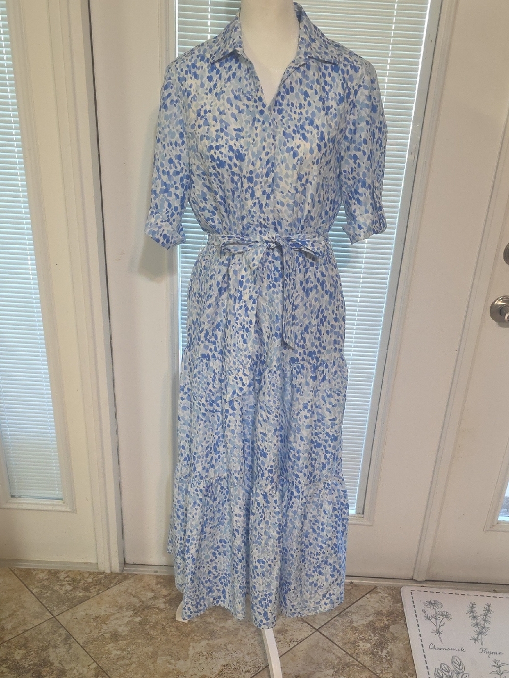 J. McLaughlin Janelle Midi Dress Size Small